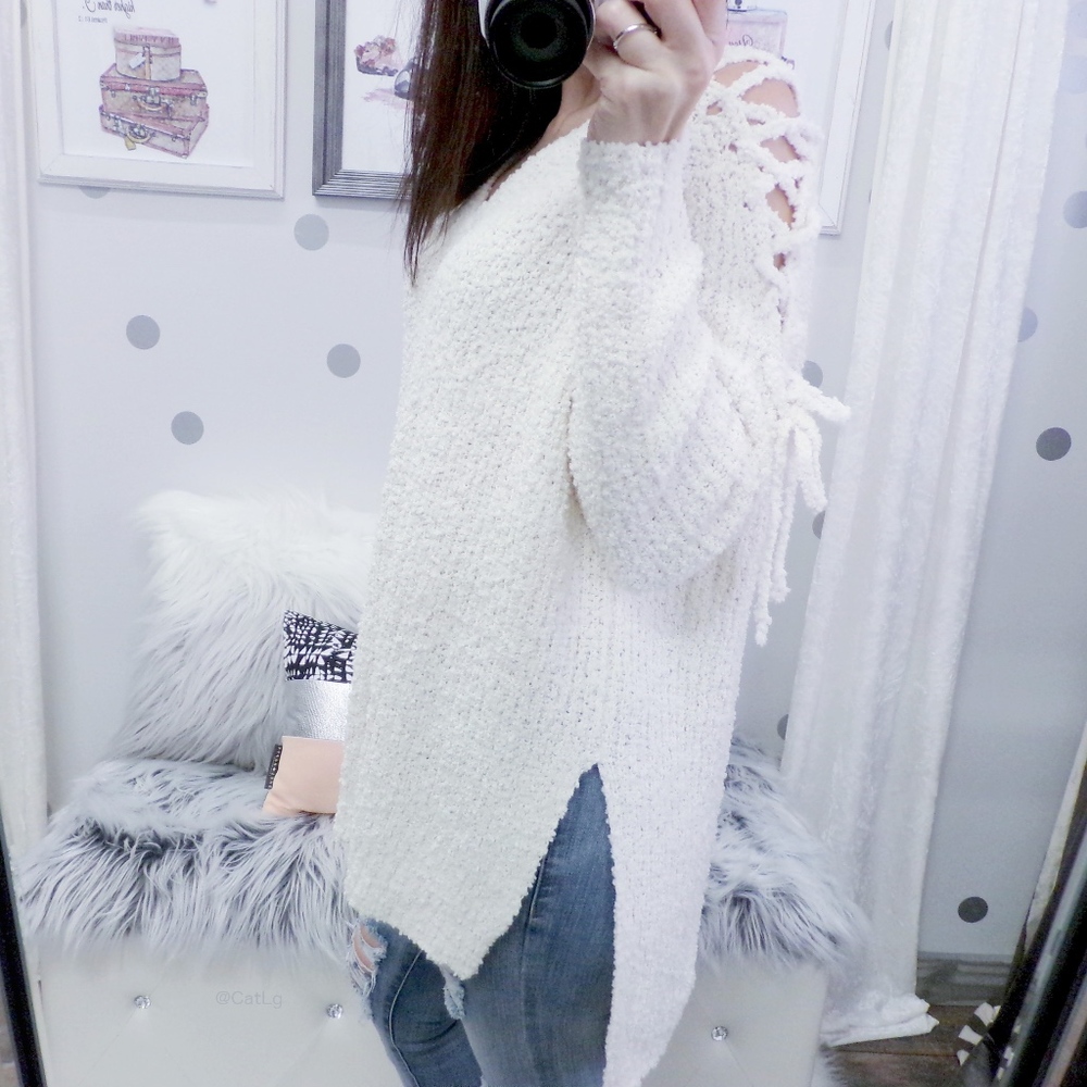 Last 1◽️Cream Popcorn Sweater Lace Up Pullover - Picture 2 of 4